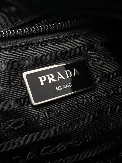 Pre-OwnedPrada Pre-Owned2010s Re-Nylon shoulder bag