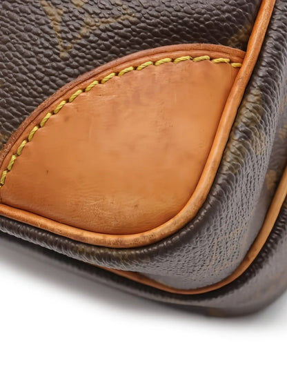 Pre-OwnedLouis Vuitton Pre-OwnedAmazon monogram shoulder bag