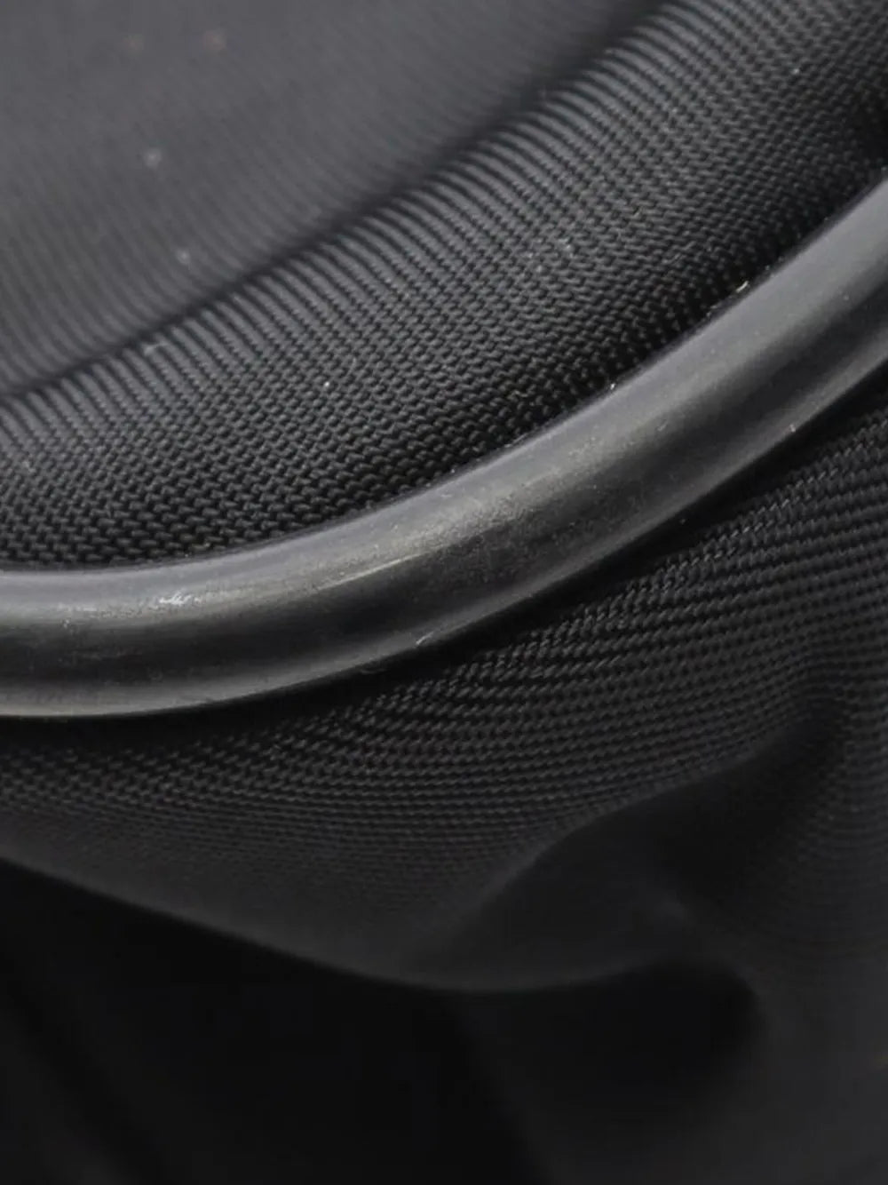 Pre-OwnedPrada Pre-Owned2010-2025 Saffiano Trimmed Tessuto Buckle Messenger Bag crossbody bag