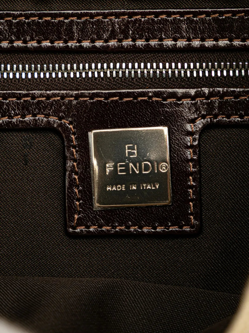 Pre-OwnedFendi Pre-Owned2000-2010 Zucca Canvas shoulder bag