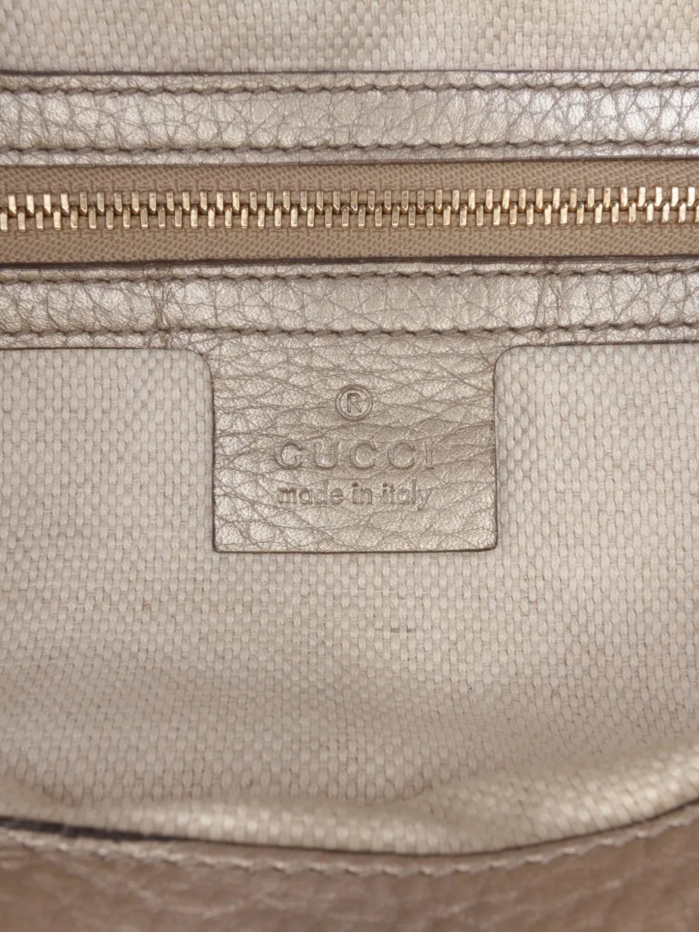 Pre-OwnedGucci Pre-Owned2016-2025 Medium Metallic Leather Soho Chain tote bag