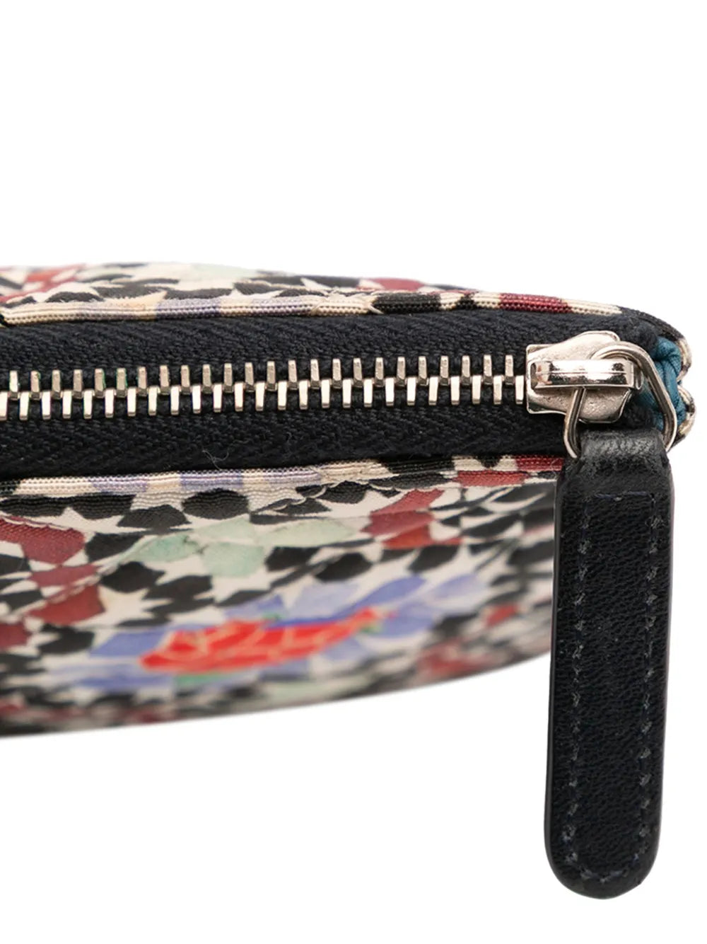 Pre-OwnedCHANEL Pre-Owned2014-2015 Paris Dubai Medium Printed Canvas Cosmetic Case clutch bag
