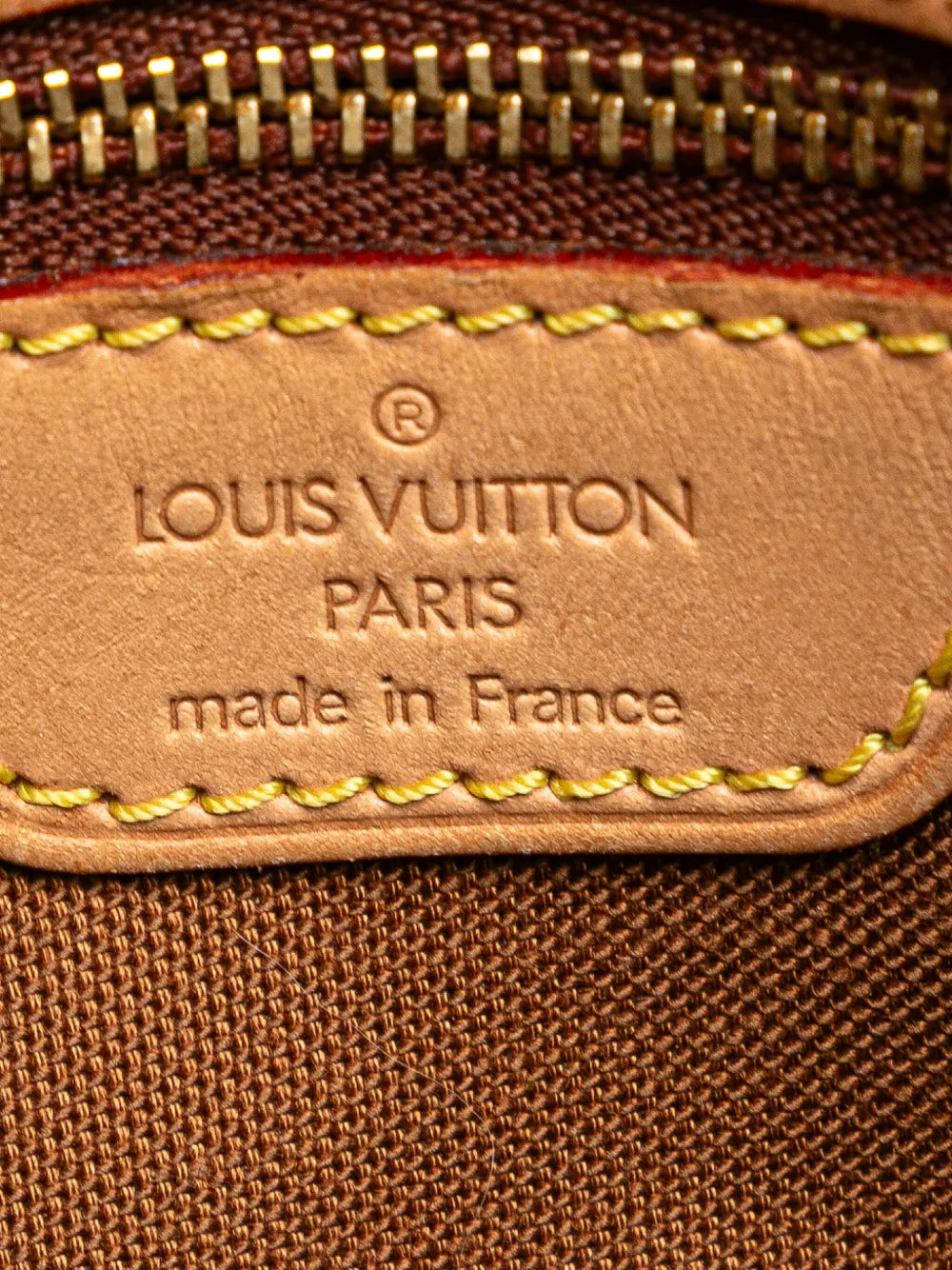 Pre-OwnedLouis Vuitton Pre-Owned2002 Monogram Mini Looping shoulder bag