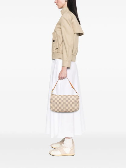 Pre-OwnedLouis Vuitton Pre-Owned2010 Damier Azur Pochette Accessoires shoulder bag