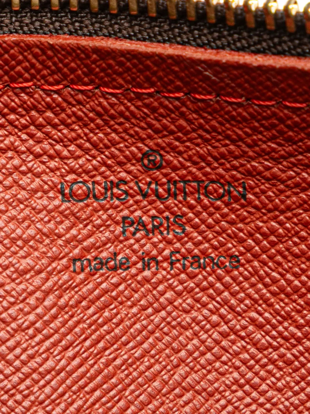 Pre-OwnedLouis Vuitton Pre-Owned2004 Damier Ebene Papillon 26 handbag