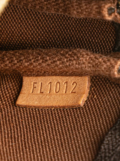 Pre-OwnedLouis Vuitton Pre-Owned2002 Monogram Mini Pochette Accessoires handbag