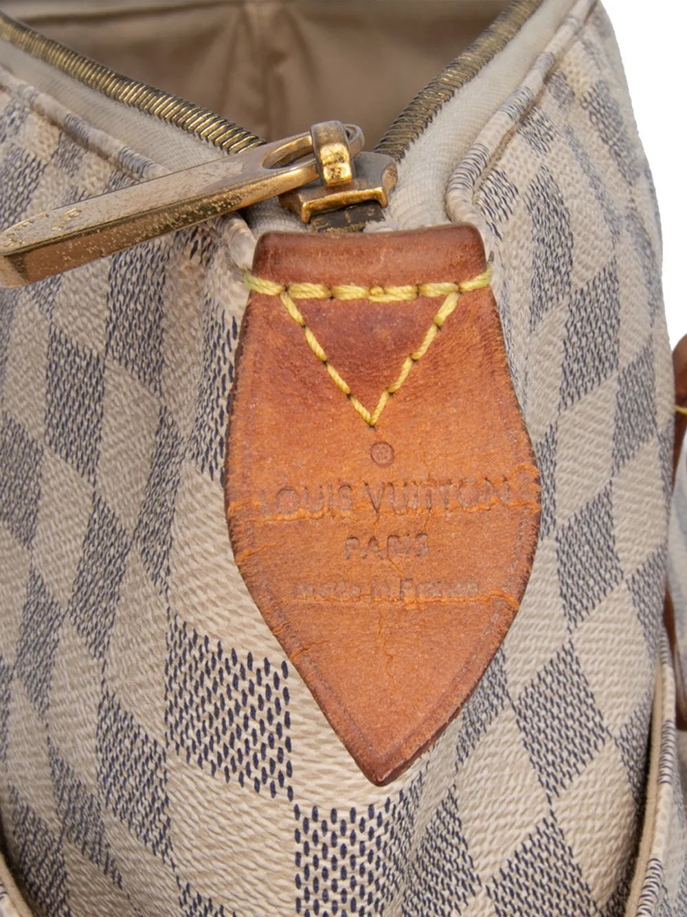 Pre-OwnedLouis Vuitton Pre-Owned2011 Damier Azur Totally MM tote bag