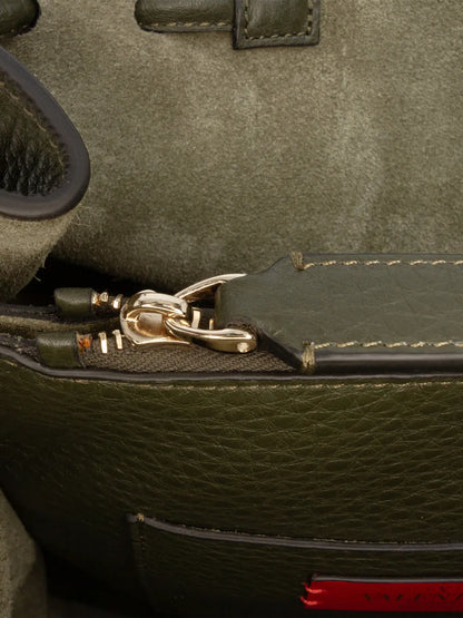 Pre-OwnedValentino Garavani Pre-Owned2018-2025 Grained Calfskin Rockstud Flap backpack
