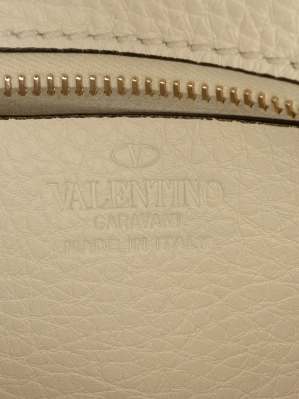 Pre-OwnedValentino Garavani Pre-Owned2000-2017 Grainy Calfskin Rockstud Camera Bag crossbody bag