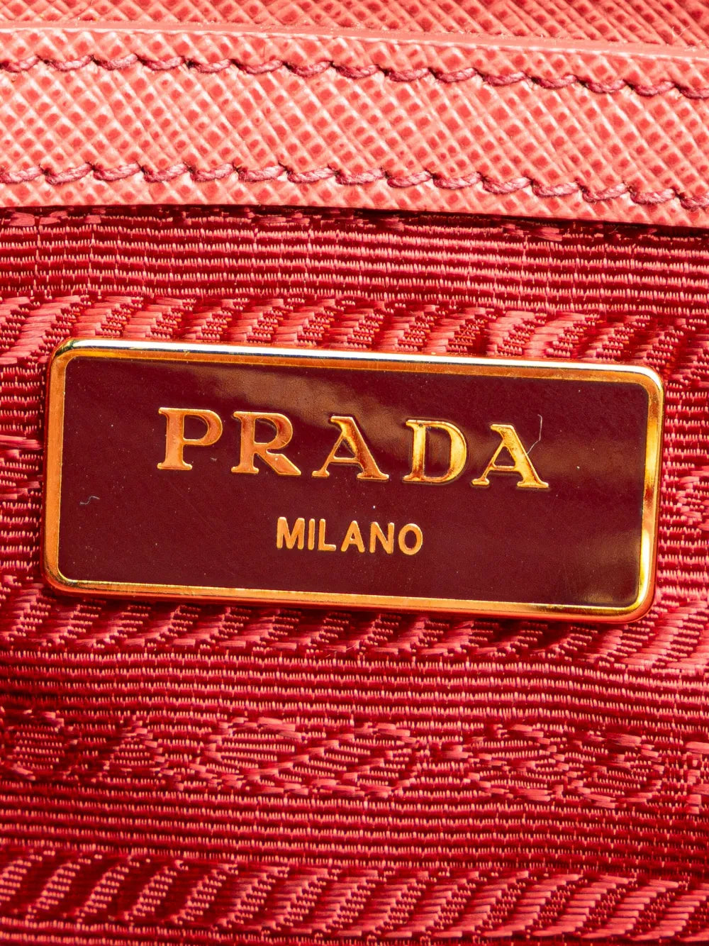 Pre-OwnedPrada Pre-Owned2000-2025 Medium Saffiano Lux Galleria satchel