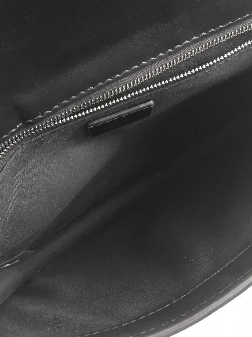 Pre-OwnedFendi Pre-Owned2010-2025 Calfskin and Canvas FF 1974 Flat Baguette crossbody bag