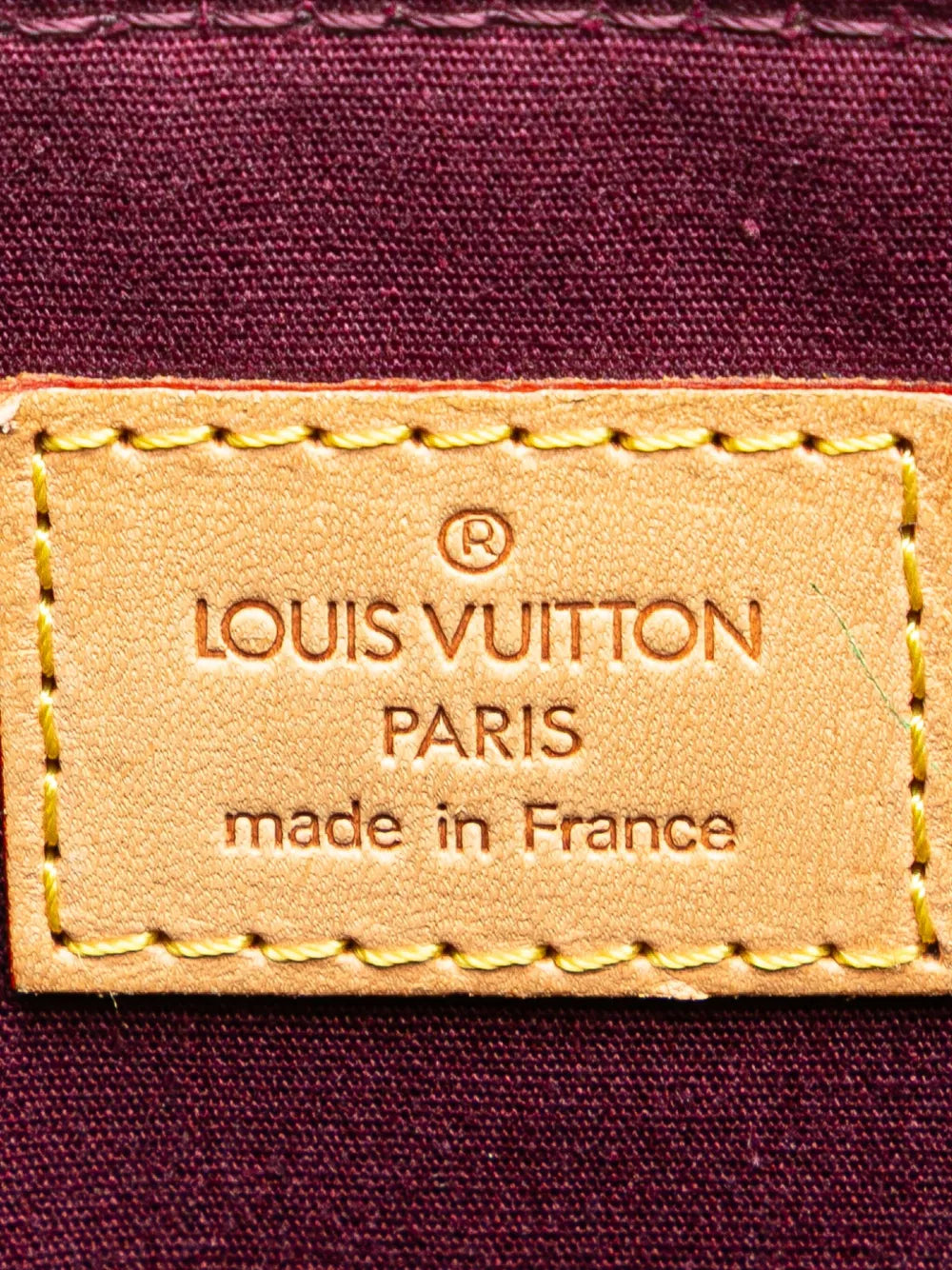 Pre-OwnedLouis Vuitton Pre-Owned2000-2025 Monogram Vernis Bellevue PM handbag