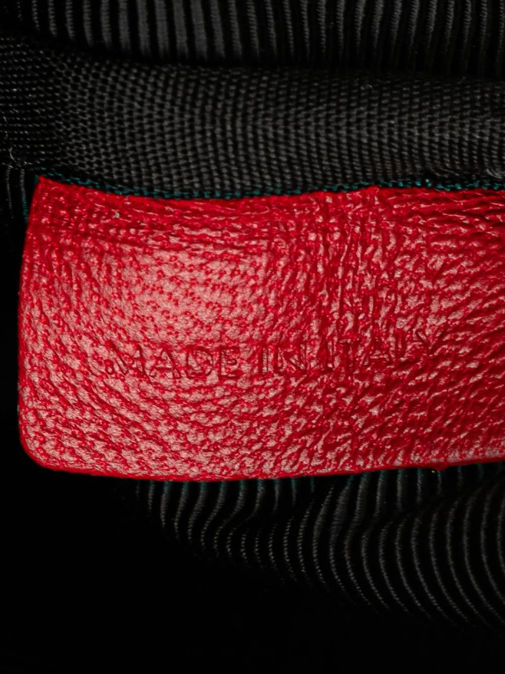 Pre-OwnedCeline Pre-Owned2010 Small Lambskin Trio crossbody bag floriamart.shop