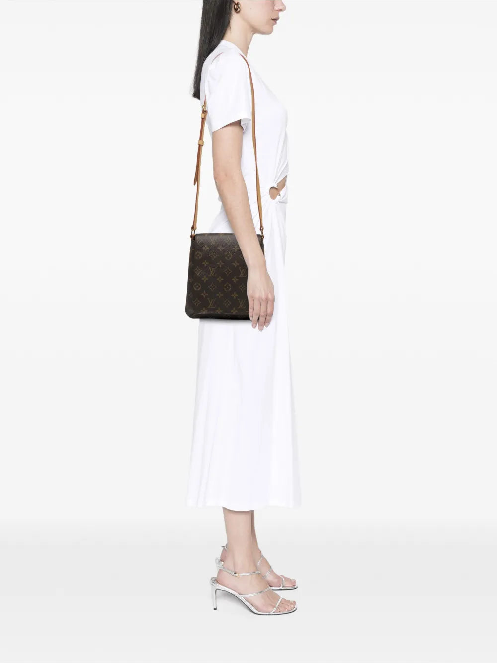 Pre-OwnedLouis Vuitton Pre-Owned2003 Monogram Musette Salsa PM Long Strap crossbody bag