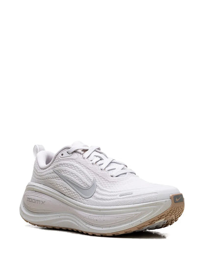 Nike Vomero Plus Sneakers floriamart.shop