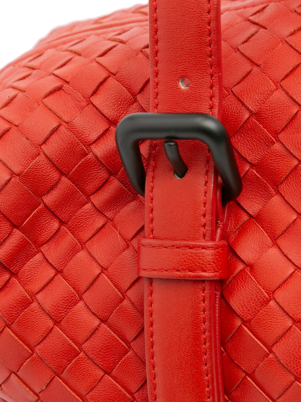 Pre-OwnedBottega Veneta Pre-Owned2012-2025 Nappa Intrecciato Montaigne shoulder bag