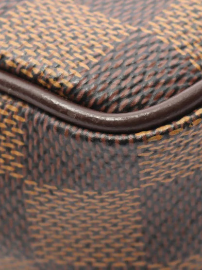 Pre-OwnedLouis Vuitton Pre-Owned2007 Damier Ebene Etui Okapi GM crossbody bag