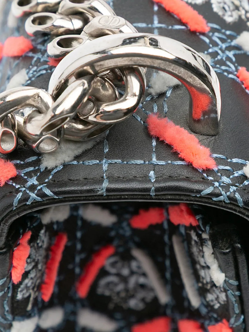 Pre-OwnedChristian Dior Pre-Owned2015 Medium Calfskin Cannage Tufted Diorama Flap crossbody bag