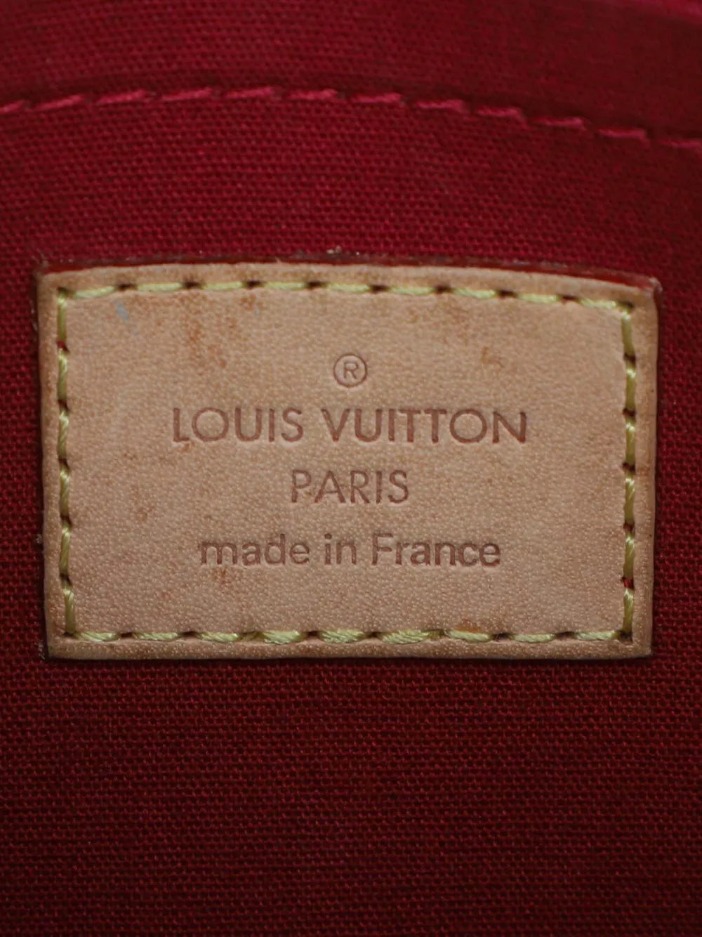 Pre-OwnedLouis Vuitton Pre-Owned2011 Monogram Vernis Bellflower PM crossbody bag