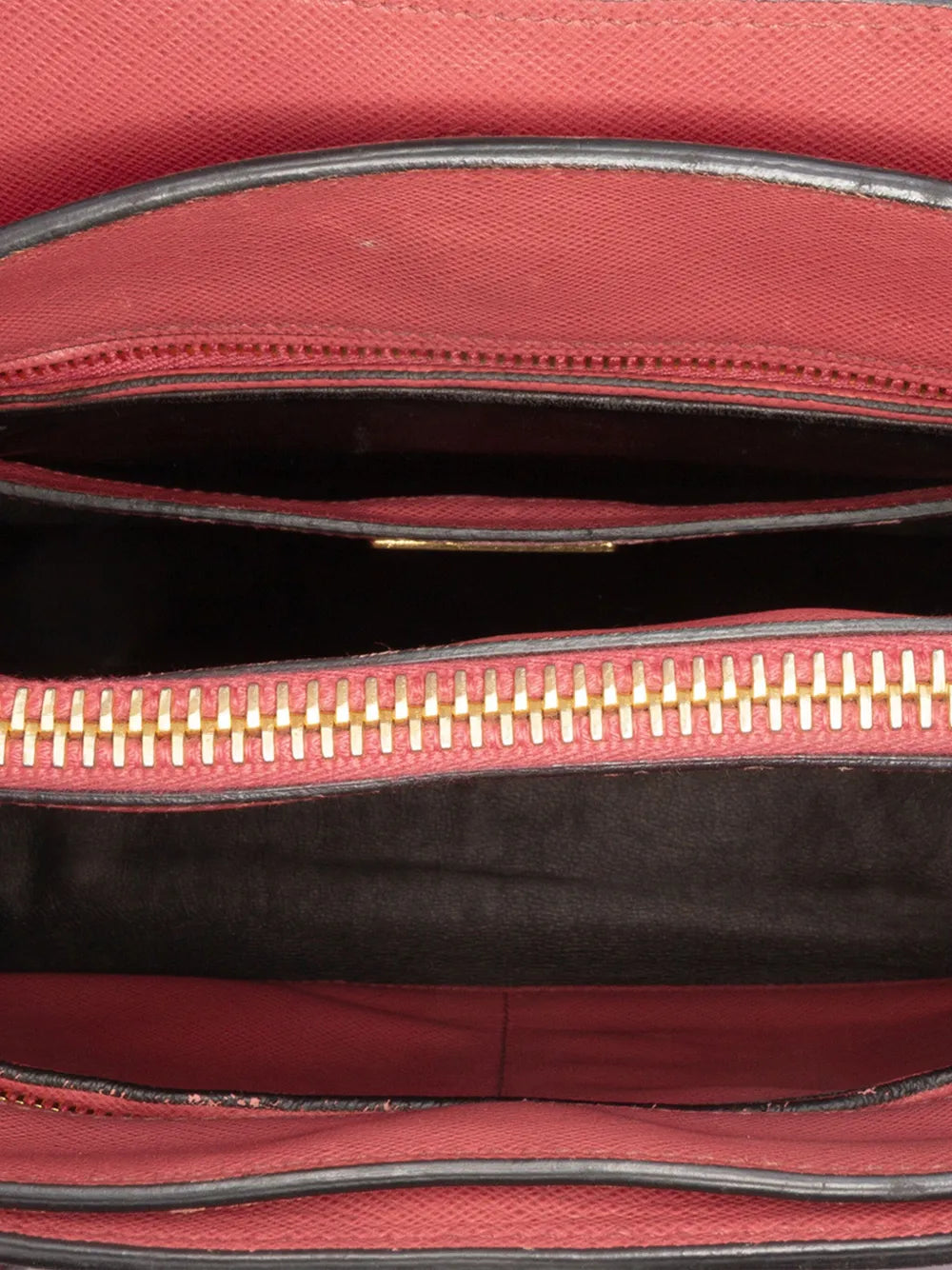 Pre-OwnedPrada Pre-Owned2010-2025 Saffiano Soft Triple Pocket Tote satchel