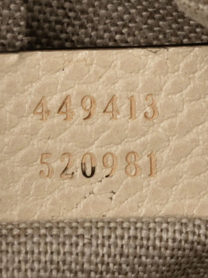 Pre-OwnedGucci Pre-Owned2000-2015 GG Canvas Bree crossbody bag