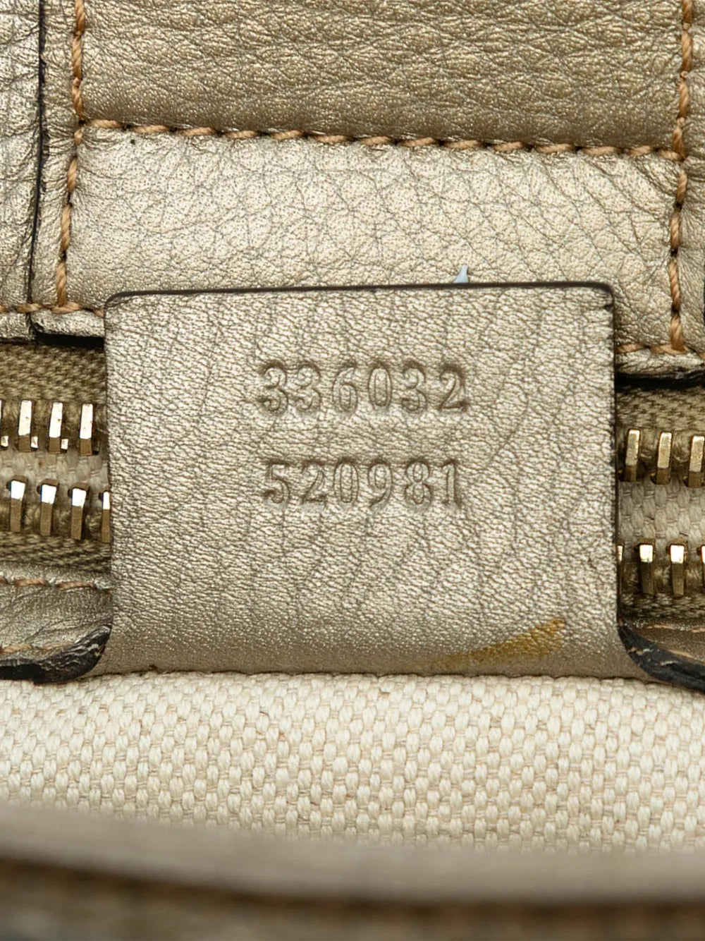 Pre-OwnedGucci Pre-Owned2000-2015 Small Calfskin Bamboo Shopper satchel