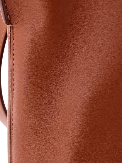 Pre-OwnedBurberry Pre-OwnedSociety Top Handle Bag Studded Leather Large satchel