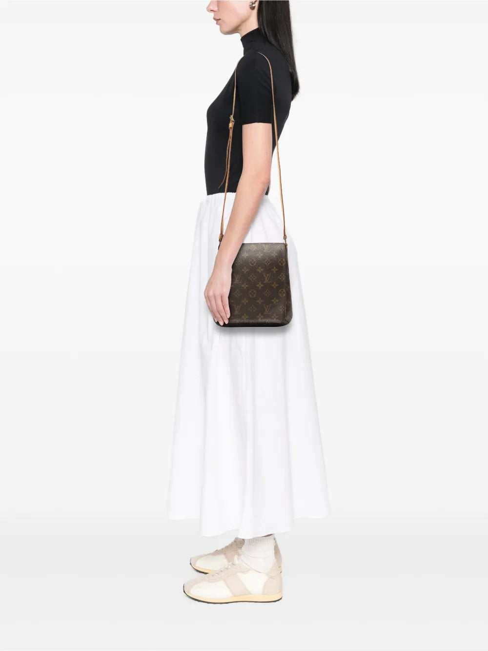 Pre-OwnedLouis Vuitton Pre-Owned2002 Monogram Musette Salsa PM Long Strap crossbody bag