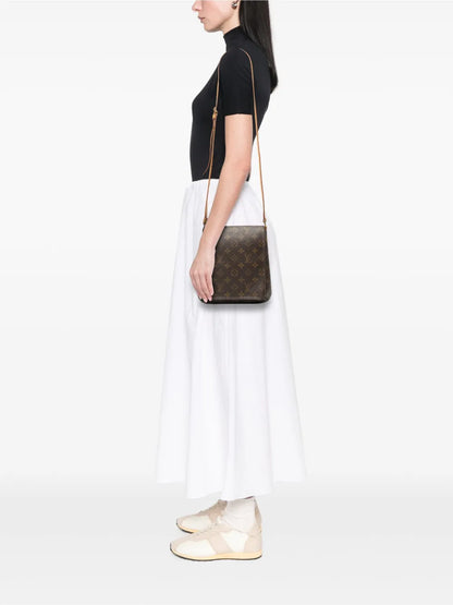 Pre-OwnedLouis Vuitton Pre-Owned2002 Monogram Musette Salsa PM Long Strap crossbody bag