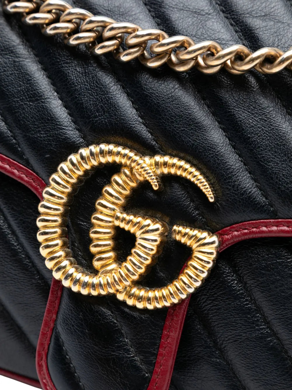 Pre-OwnedGucci Pre-Owned2016-2025 Medium GG Marmont Matelasse Diagonal Leather Torchon shoulder bag