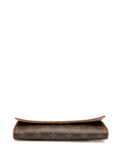 Pre-OwnedLouis Vuitton Pre-Owned2004 Monogram Pochette Twin GM crossbody bag floriamart.shop