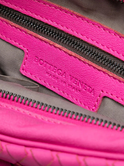 Pre-OwnedBottega Veneta Pre-Owned2012-2025 Nappa Intrecciato Front Pocket Messenger Bag crossbody bag