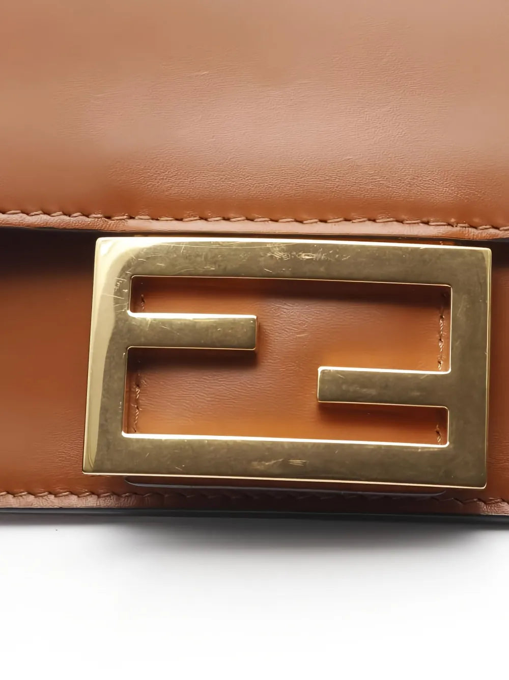 Pre-OwnedFendi Pre-Owned10s logo-buckle shoulder bag