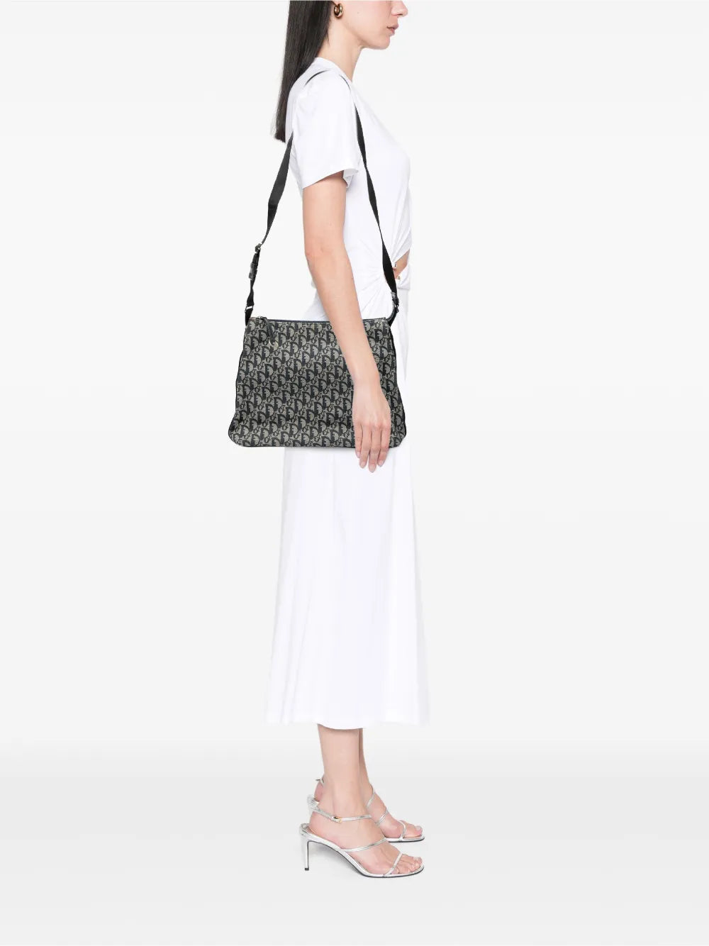 Pre-OwnedChristian Dior Pre-Owned2004 Diorissimo Trotter Canvas crossbody bag floriamart.shop