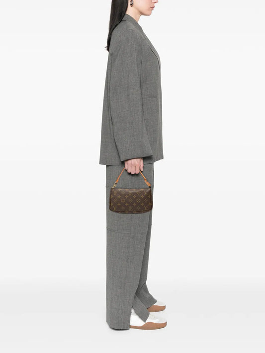 Pre-OwnedLouis Vuitton Pre-Owned1993 Monogram Pochette Accessoires shoulder bag