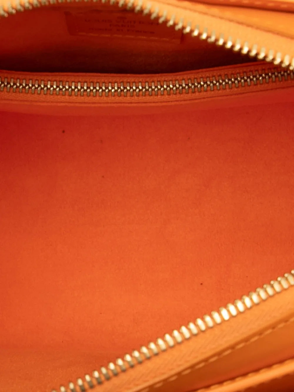 Pre-OwnedLouis Vuitton Pre-Owned2003 Epi Pont Neuf handbag