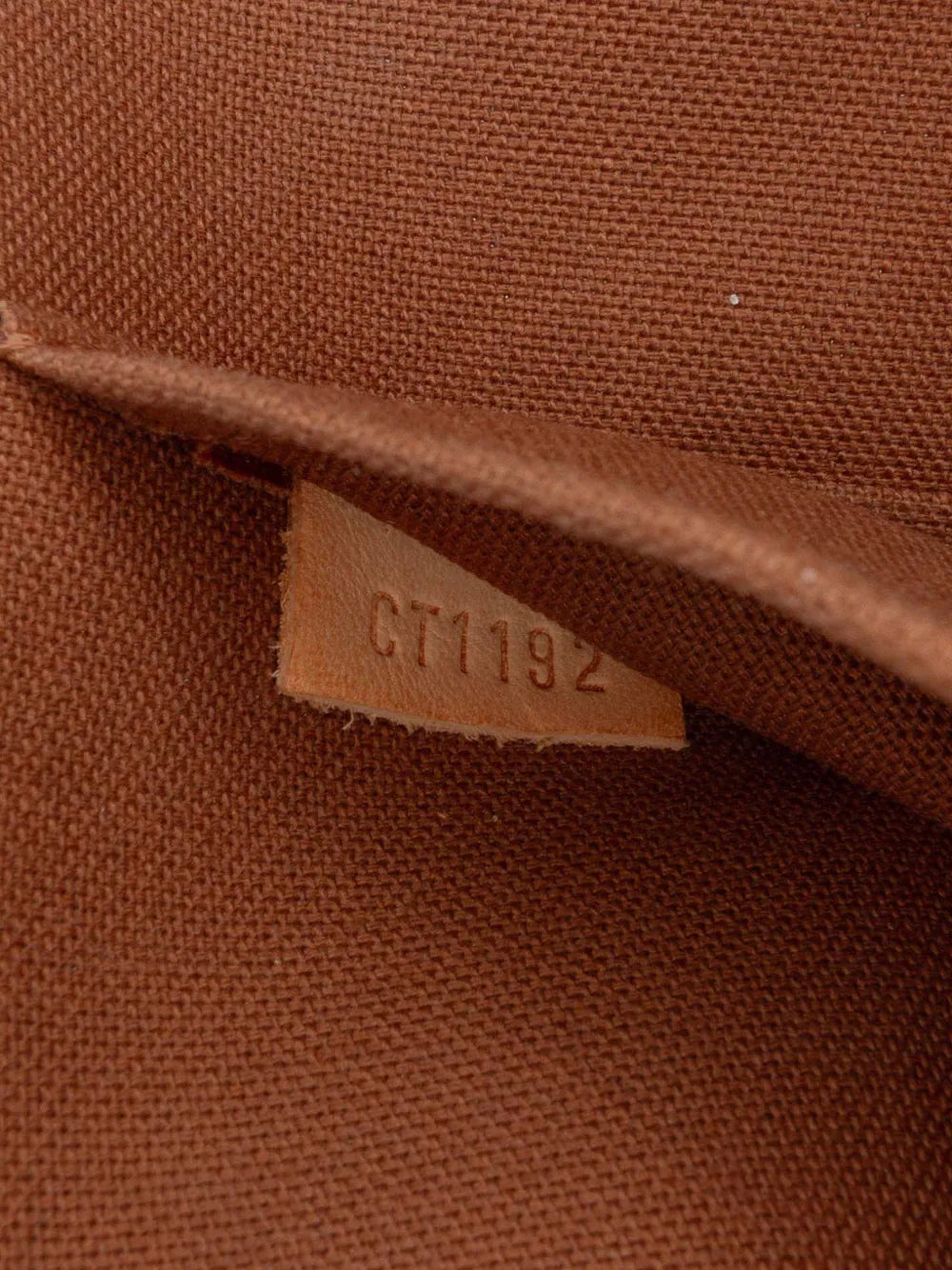 Pre-OwnedLouis Vuitton Pre-Owned2012 Monogram Alma GM handbag