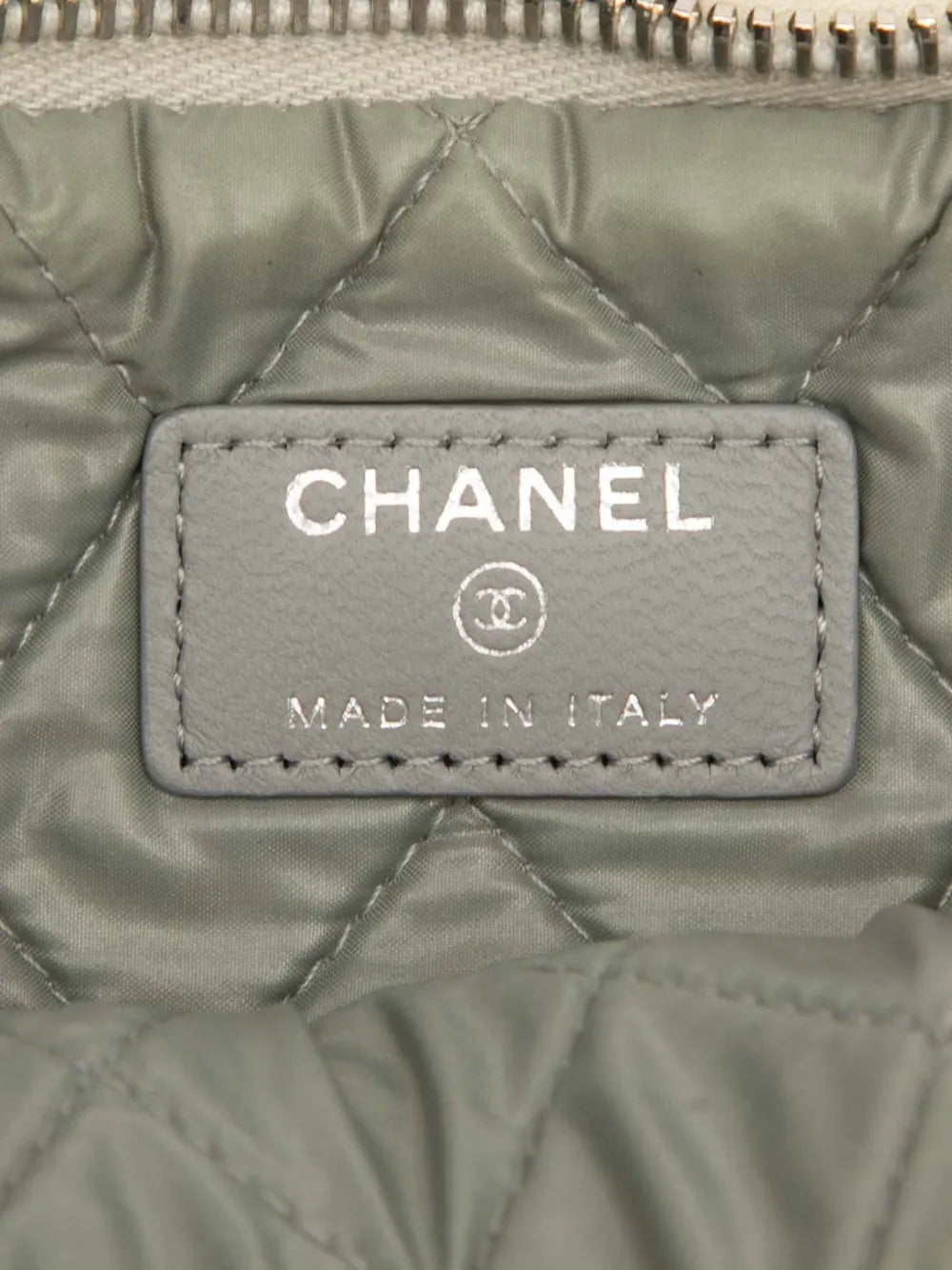 Pre-OwnedCHANEL Pre-Owned2016-2017 Medium Lambskin Colorblock Patchwork O Case clutch bag