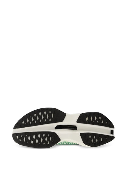 On Running Cloudboom Max Logo-Print Sneakers floriamart.shop