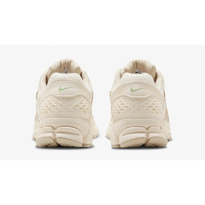 Nike Air Zoom Vomero 5 Shoes